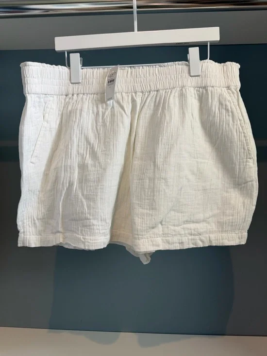 NWT Loft Outlet white lined shorts. XL. Gauze styling. Lightweight. Brand new! - Picture 2 of 12